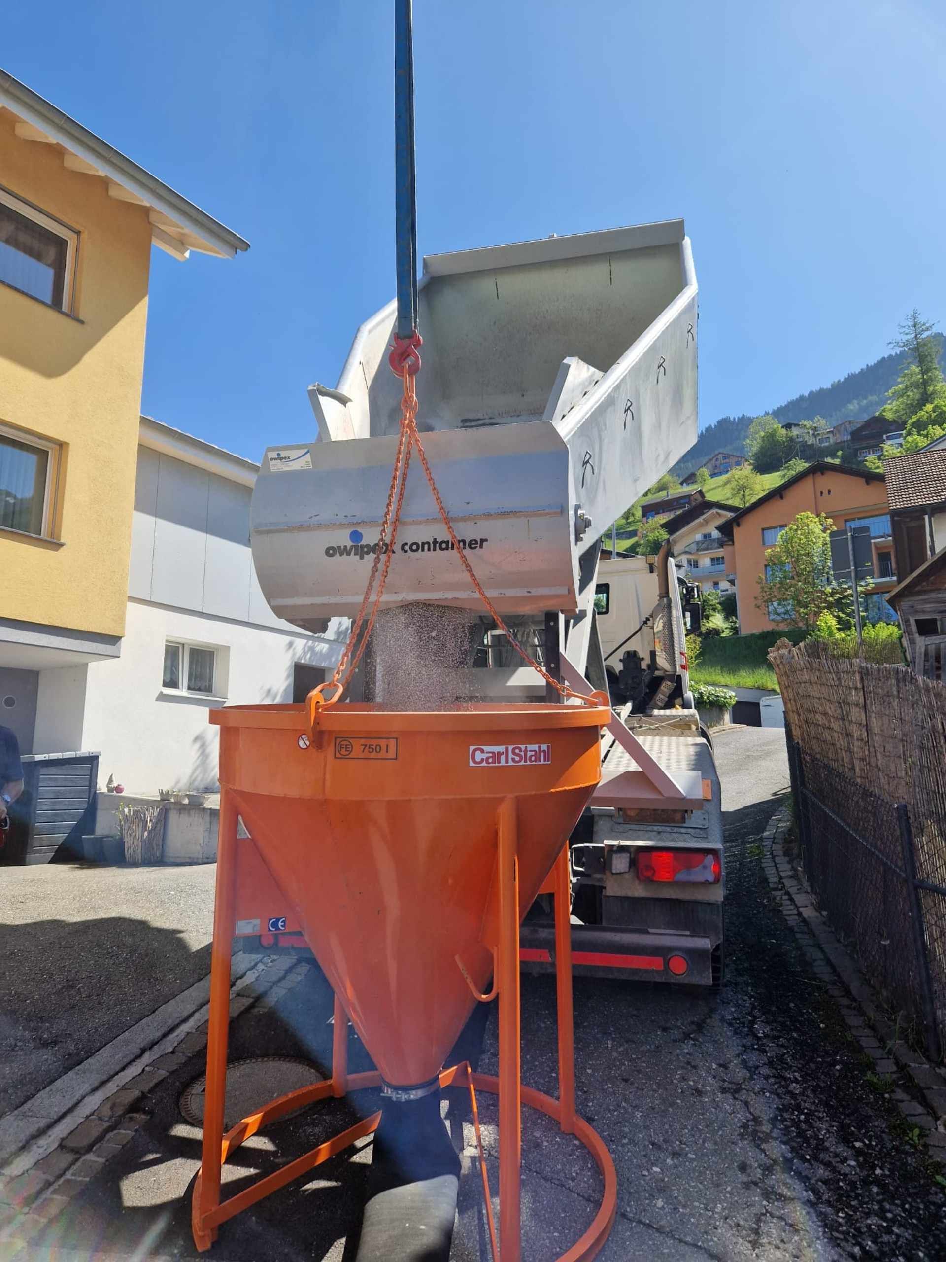 Horst Negele, Transportanstalt