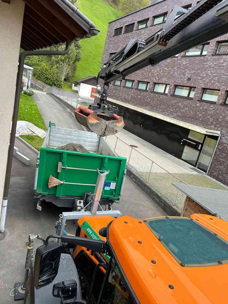 Horst Negele, Transportanstalt