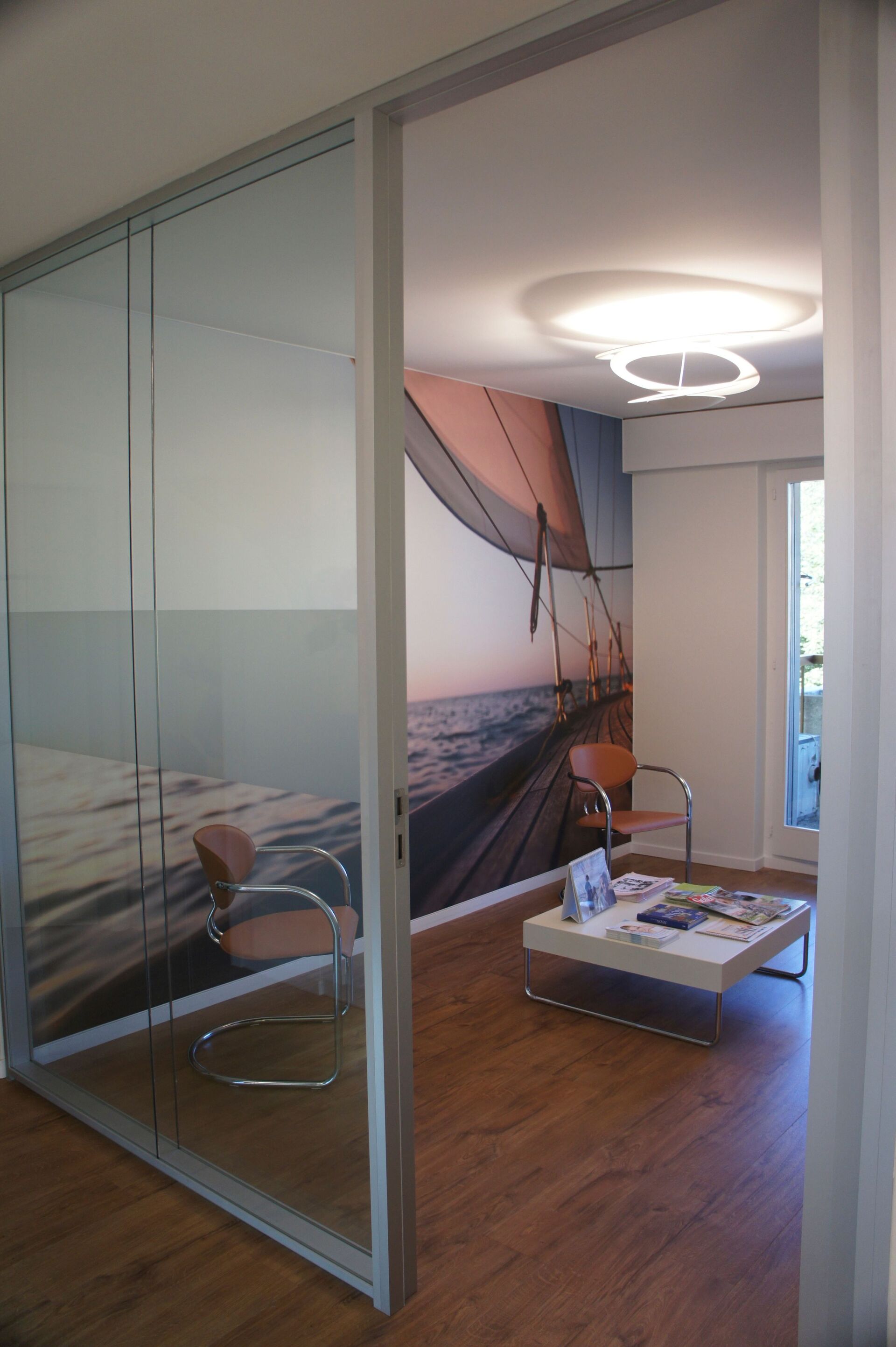 Cabinet dentaire - Dr Rafik Damardji - Nyon - salle d'attente