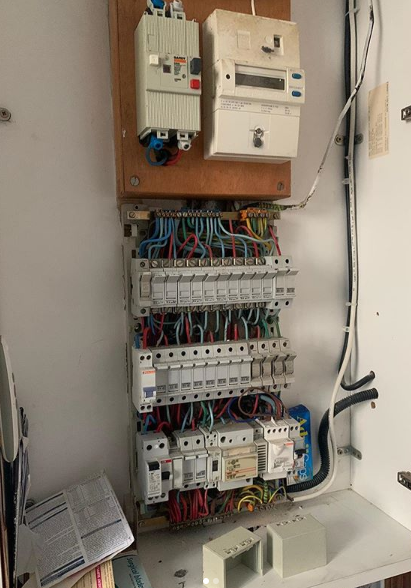 Travaux d'électricité