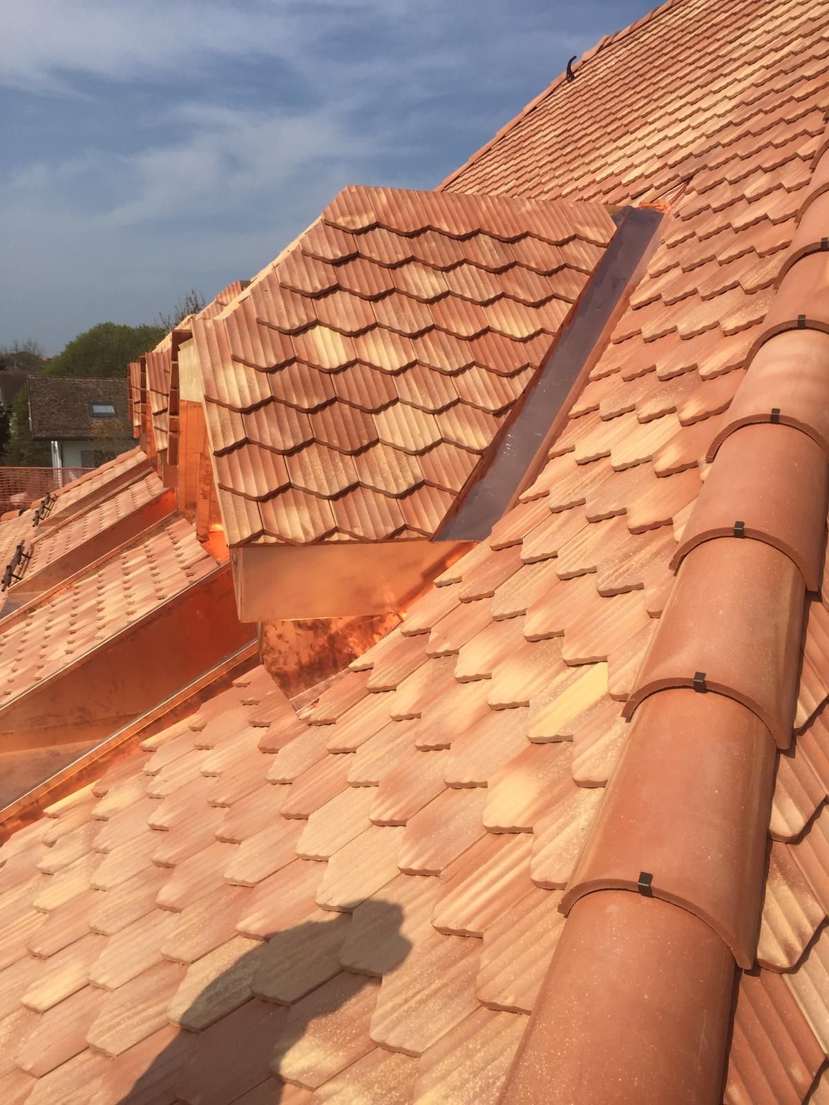 Couverture en tuiles et ferblanterie à Rolle - Sylvain Carrard