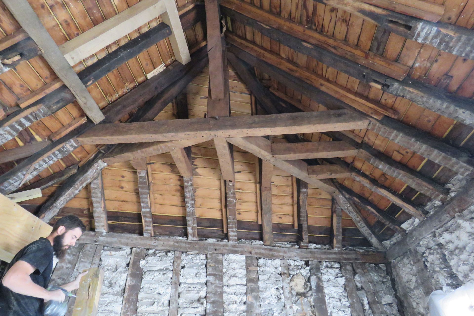 Charpente partiellement rénovée