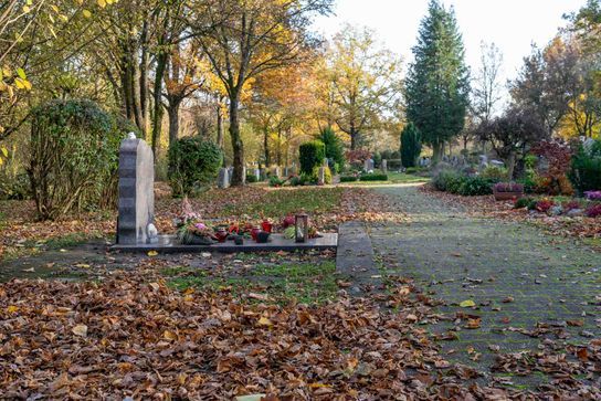 Grab auf einem Friedhof