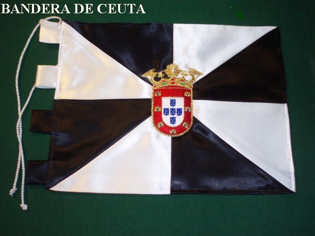 Una bandera en blanco y negro con las palabras 