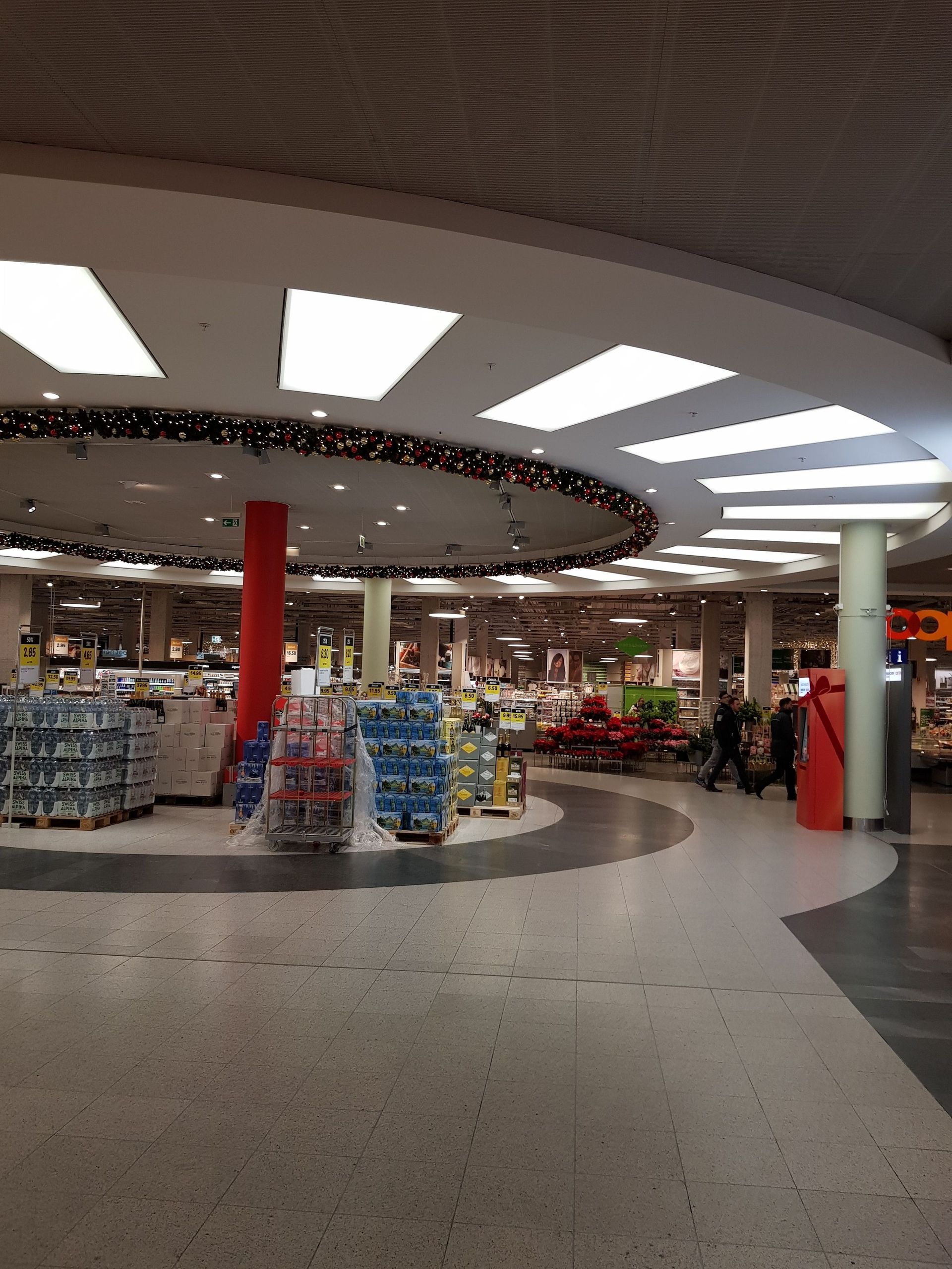 Lichtdecke Einkaufscenter - Sidler Licht- & Spanndecken