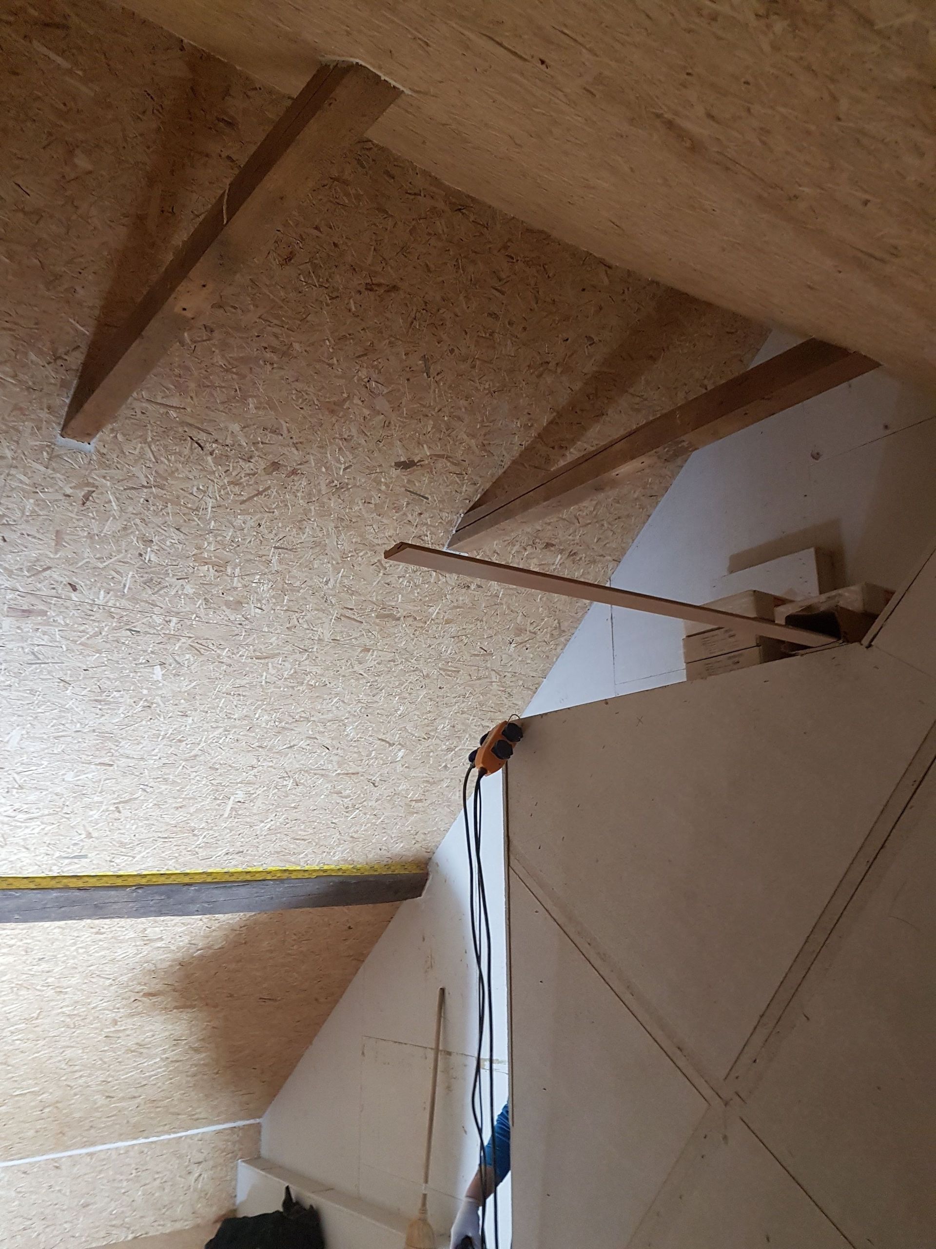 Kellerdecke abgehängt - M. Spangenberg – Ihr Kundenmaurer