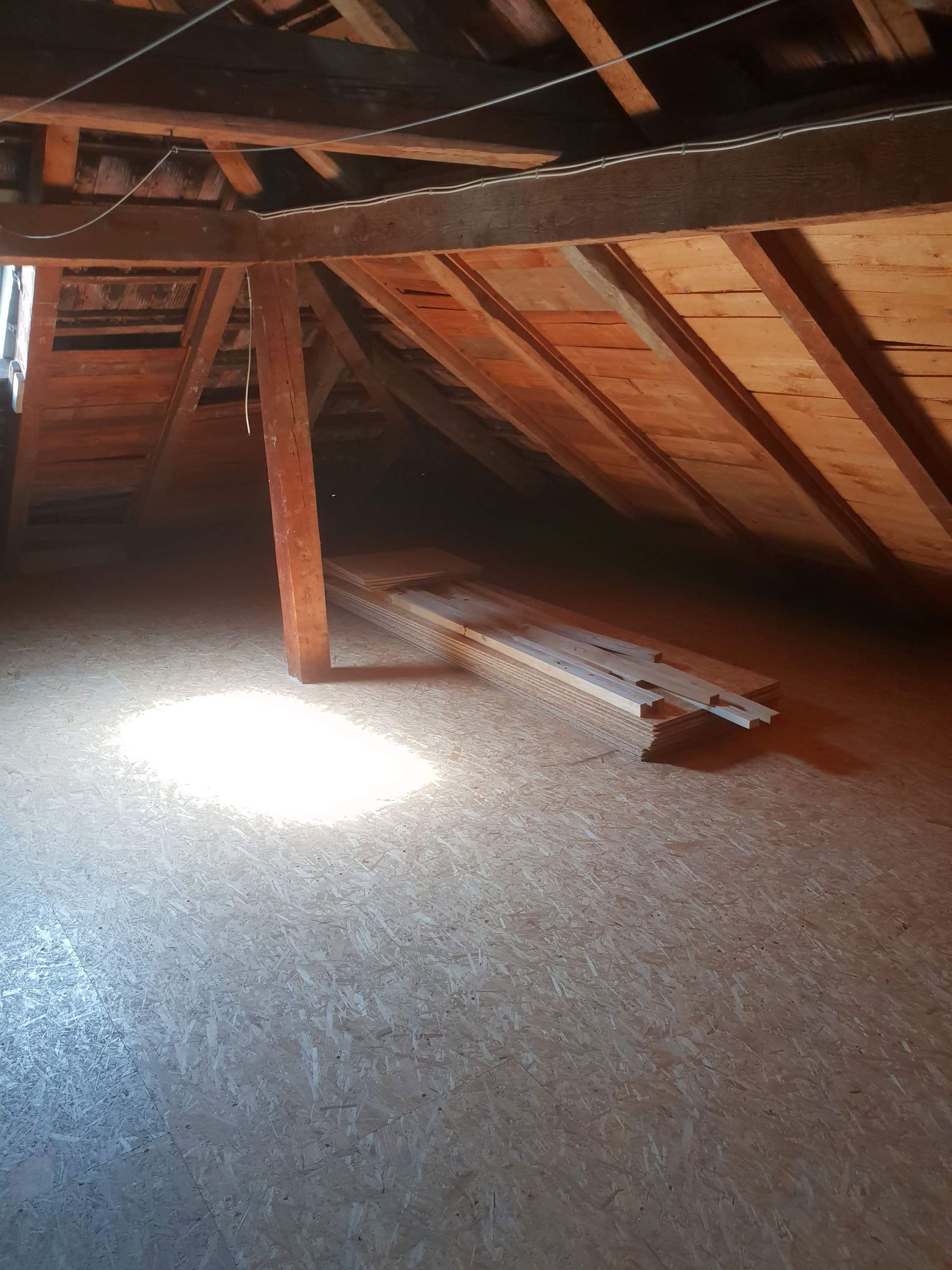 Neuaufbau Dachboden - M. Spangenberg – Ihr Kundenmaurer