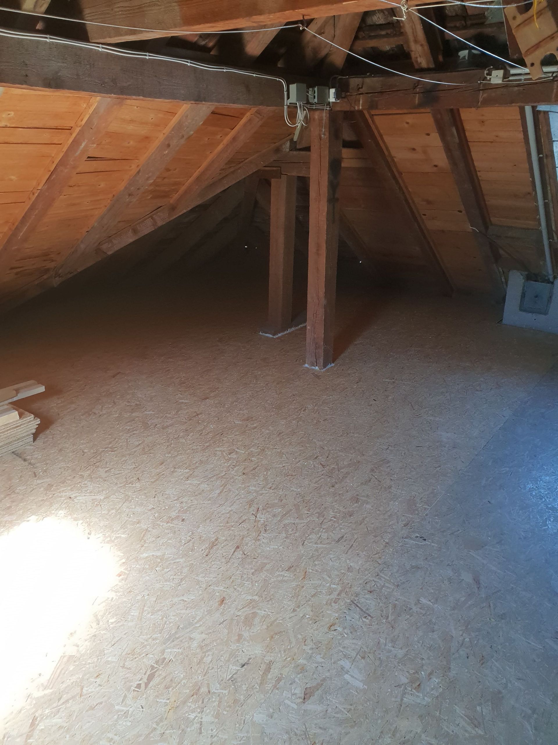 Neuaufbau Dachboden - M. Spangenberg – Ihr Kundenmaurer