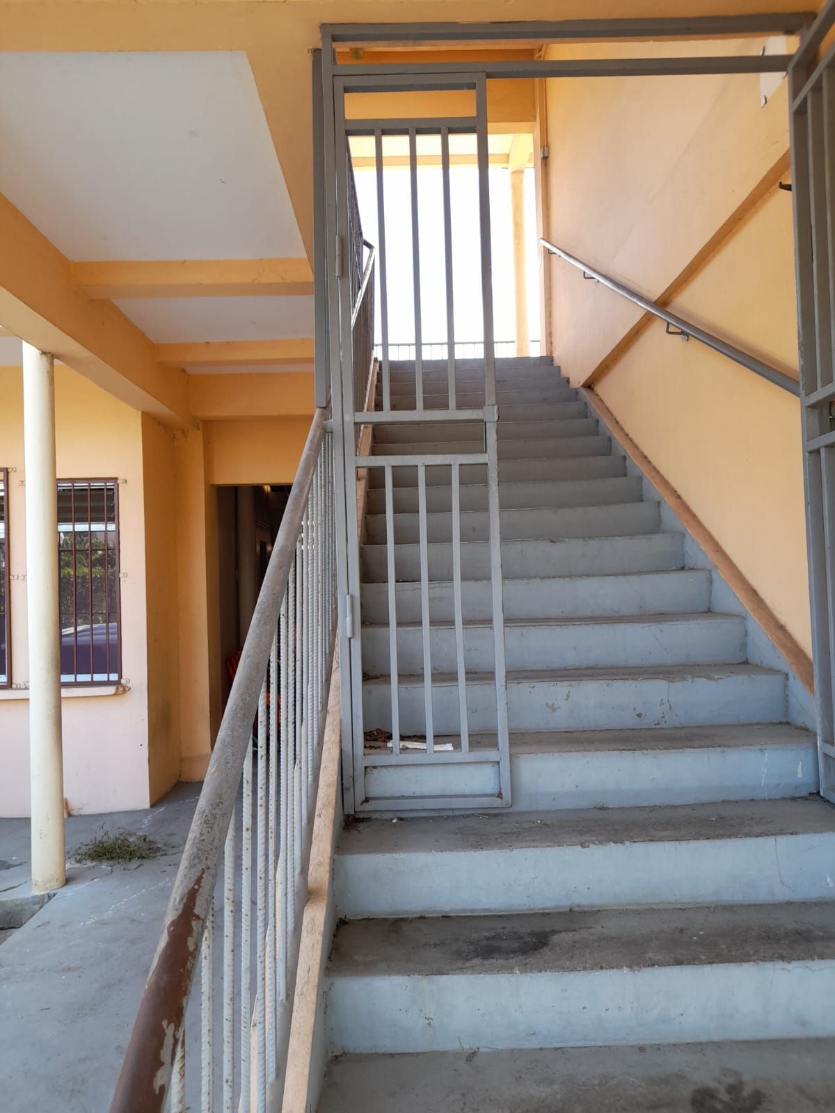 Barrière de sécurité et rambarde en aluminium