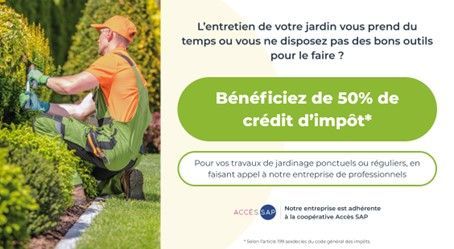 Jardinier à côté d'un message publicitaire