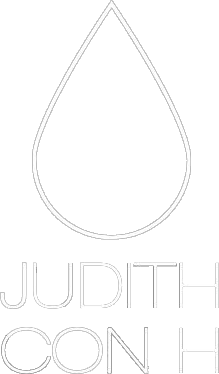 Contorno de una lágrima sobre el nombre