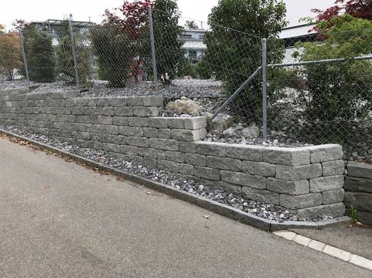Santuro Weinbergmauer- Hediger Gartenbau GmbH - Jona