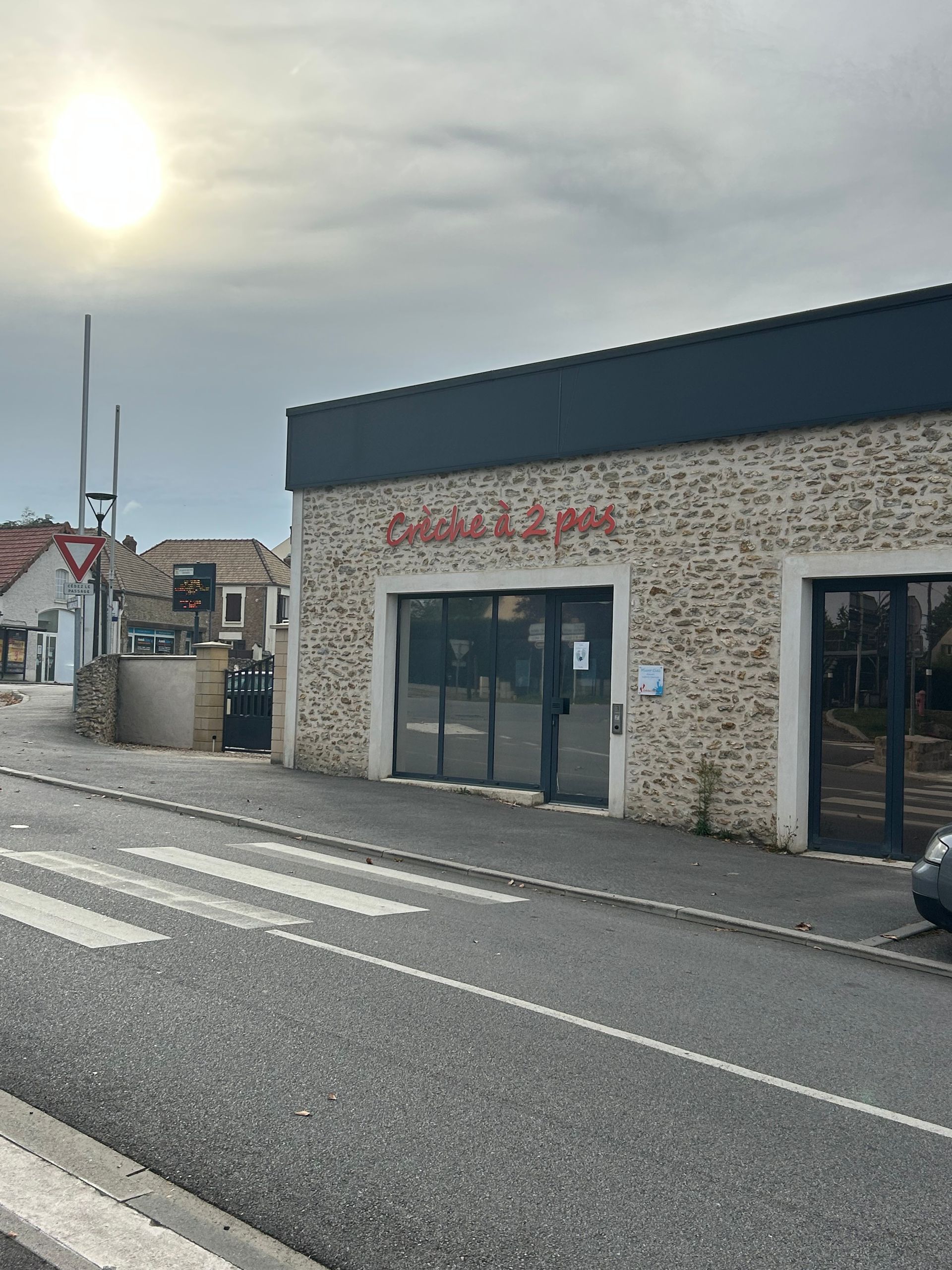 Crèche à 2 pas