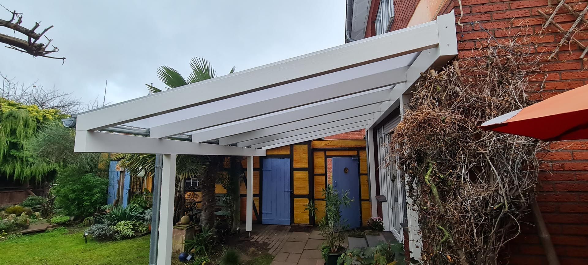 Sonnenschutz an einer Terrasse von Hubert Uppenkamp GmbH