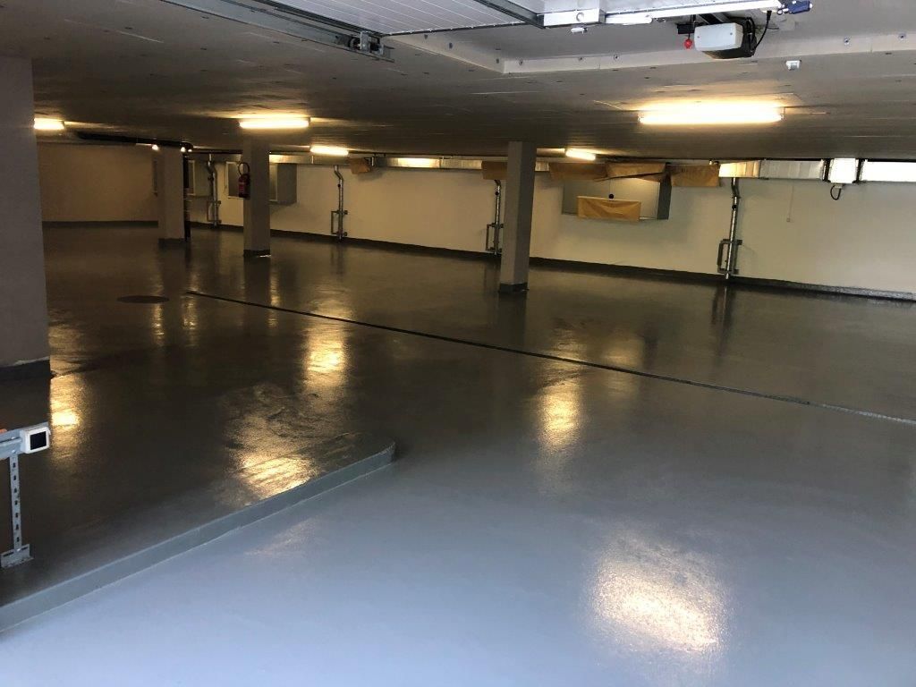 Bodenbeschichtung von Pregiotec - Bodentechnik & Hauswartungen für Garage