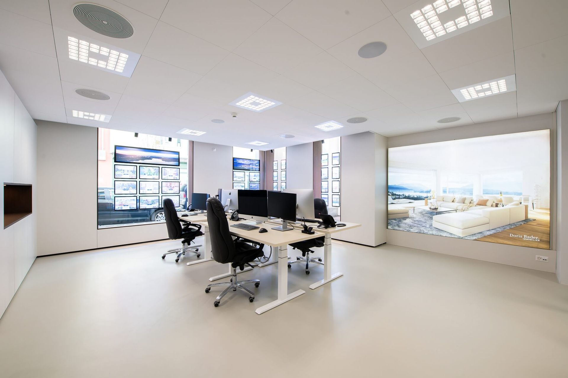 Bodenbeschichtung von Pregiotec - Bodentechnik & Hauswartungen für ein Büro