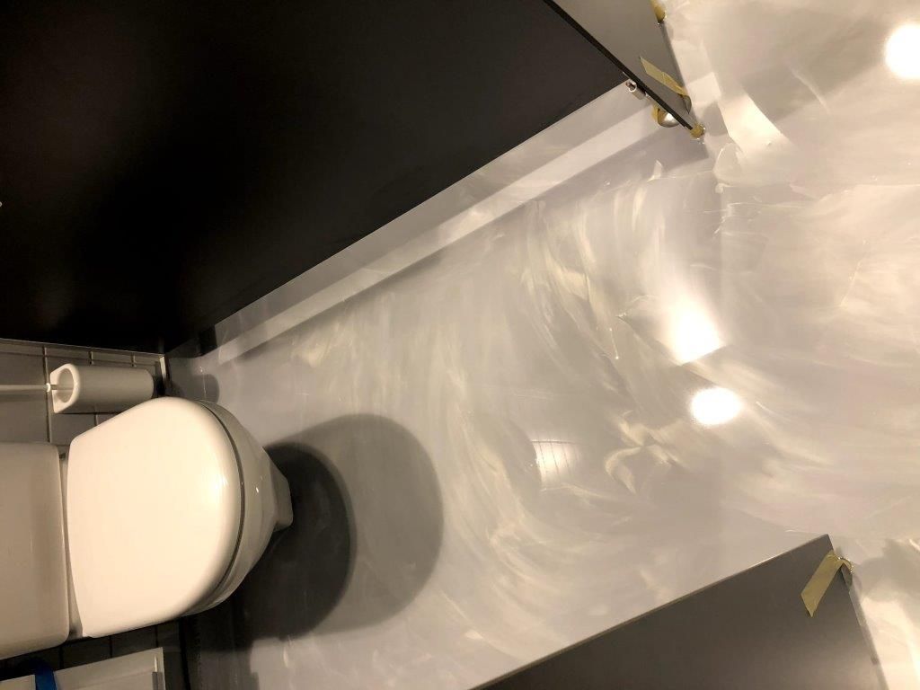 Bodenbeschichtung von Pregiotec - Bodentechnik & Hauswartungen für WC