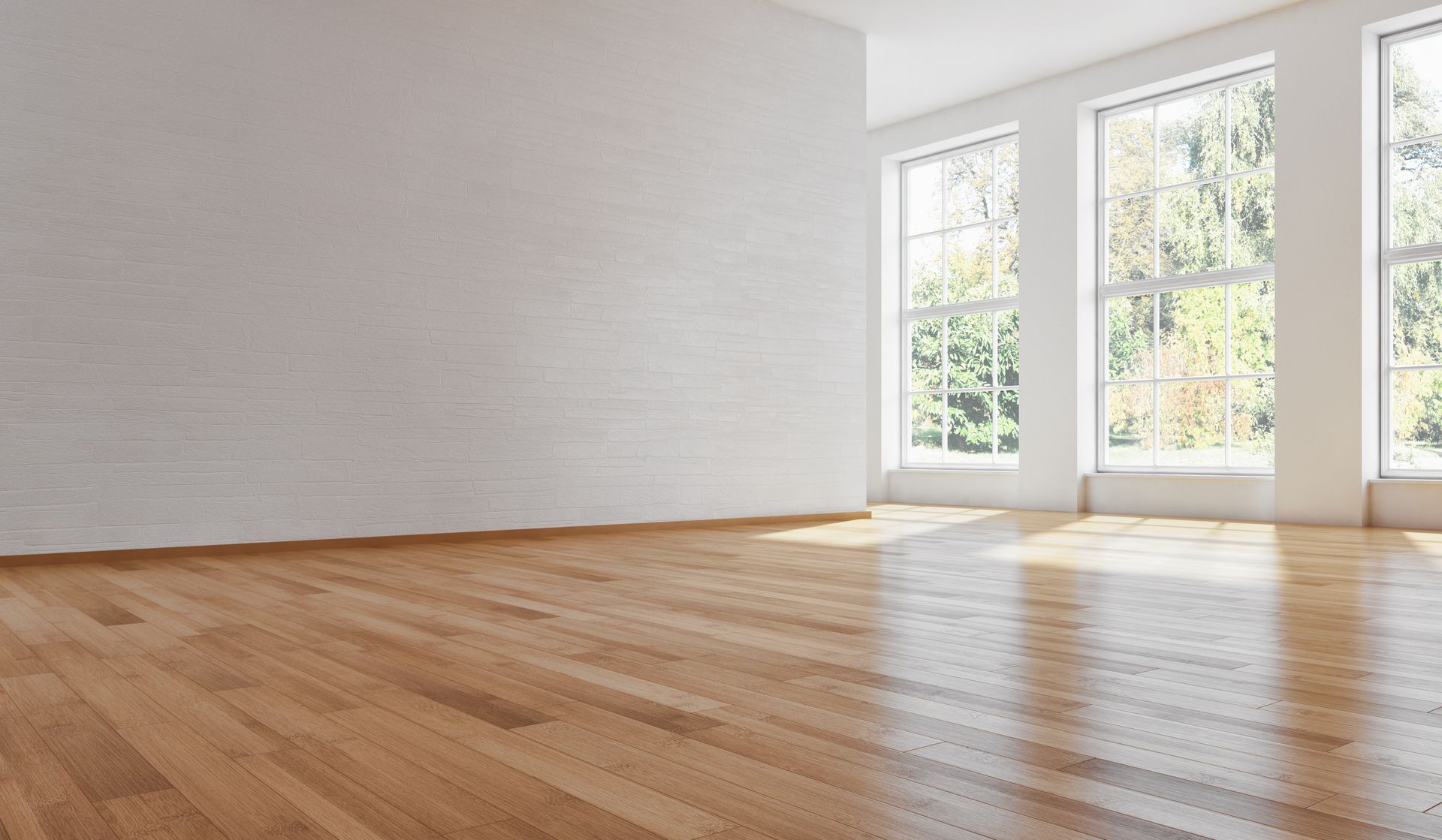 Un parquet qui a été traité pour devenir antidérapant.