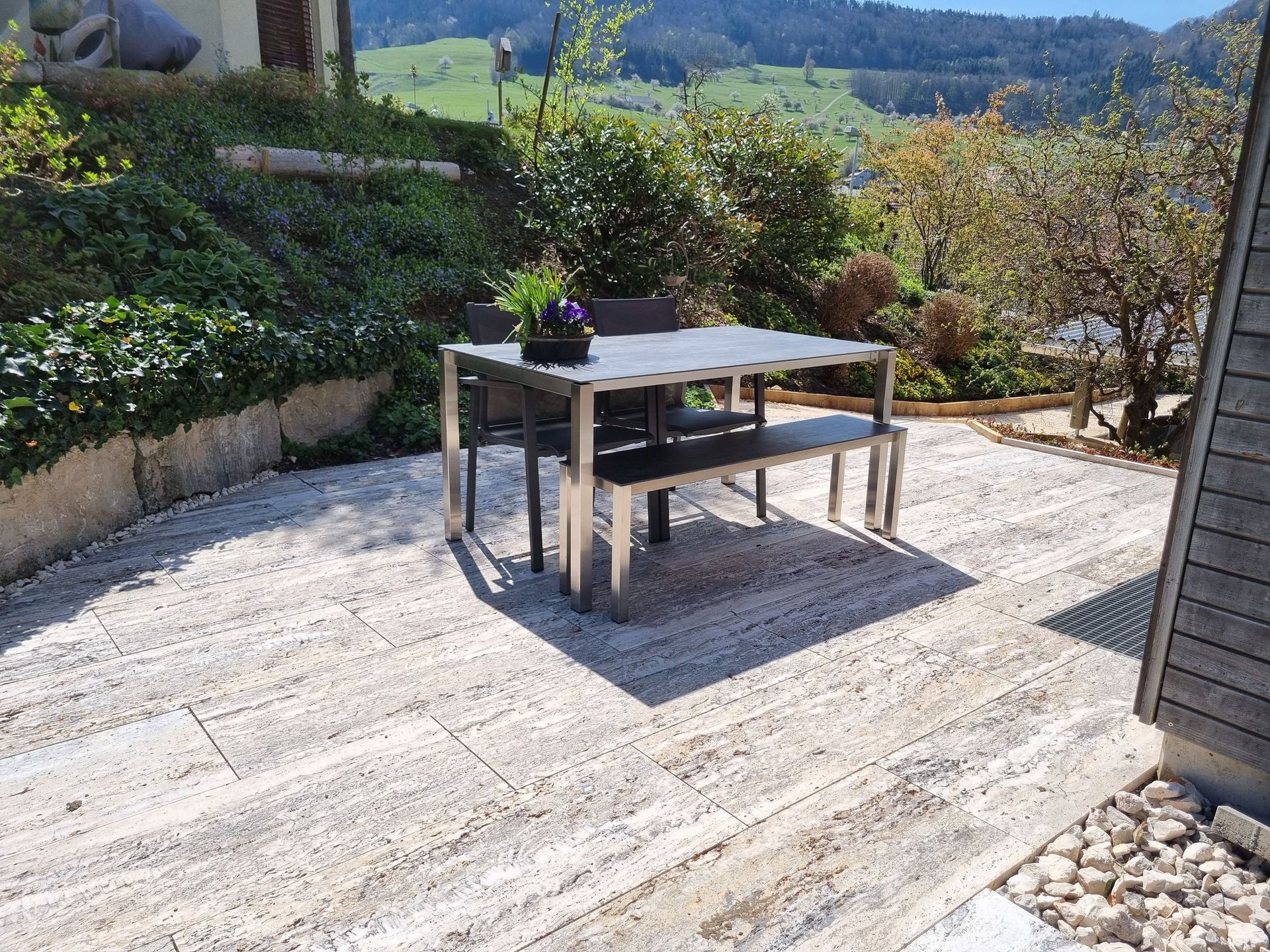 Natursteinbelag - Lüthi Gartenbau GmbH