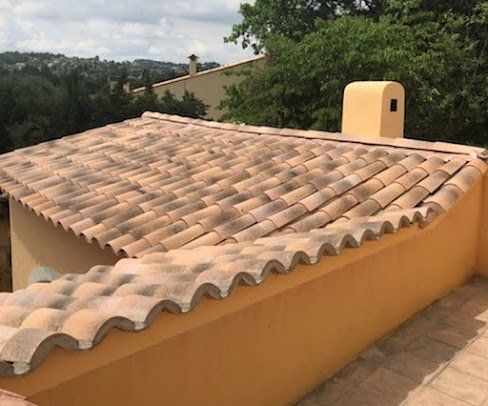 toiture d'angle rénovée