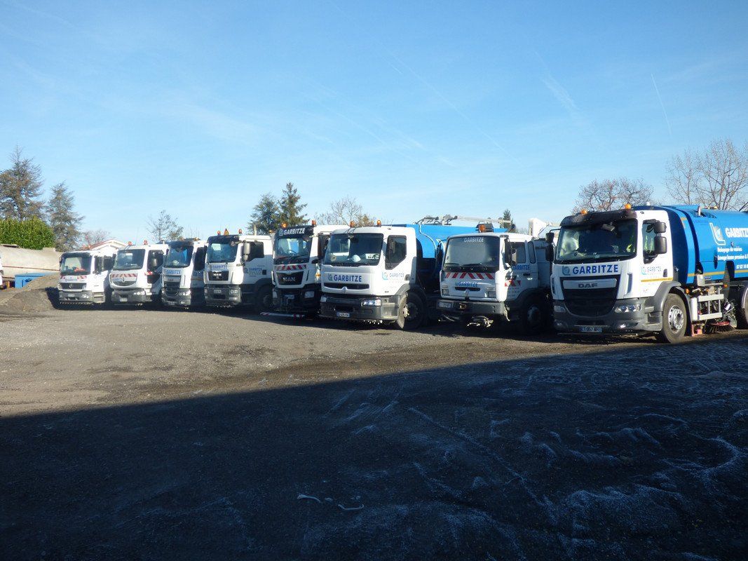 véhicules de nettoyage