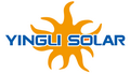 YINGLI SOLAR-Logo mit blauem Text und orangefarbenem Sonnensymbol auf weissem Hintergrund