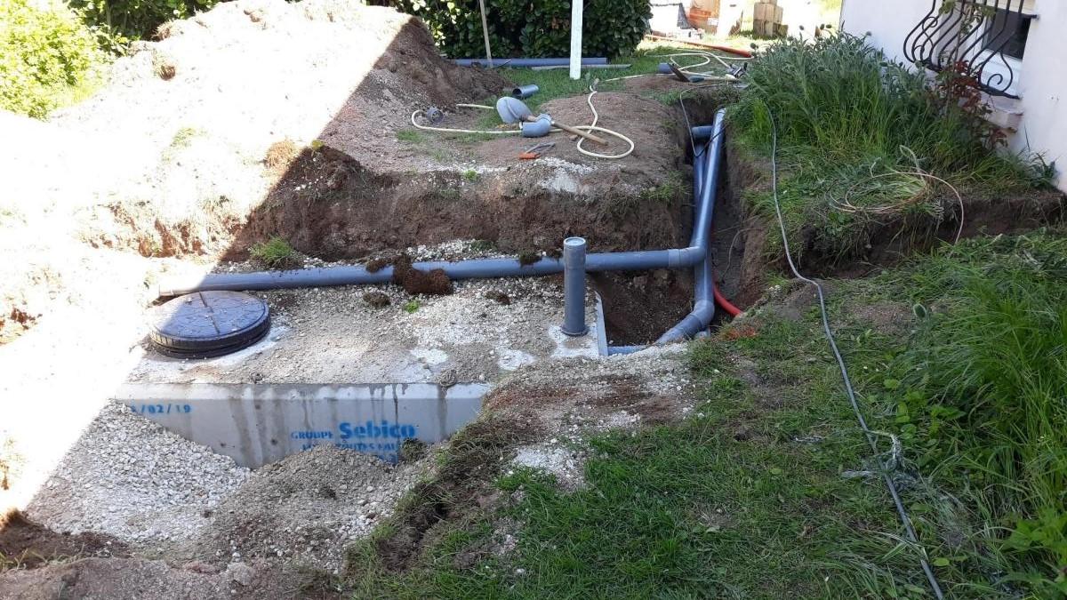 Fosse avec sorties aérations primaire et secondaire