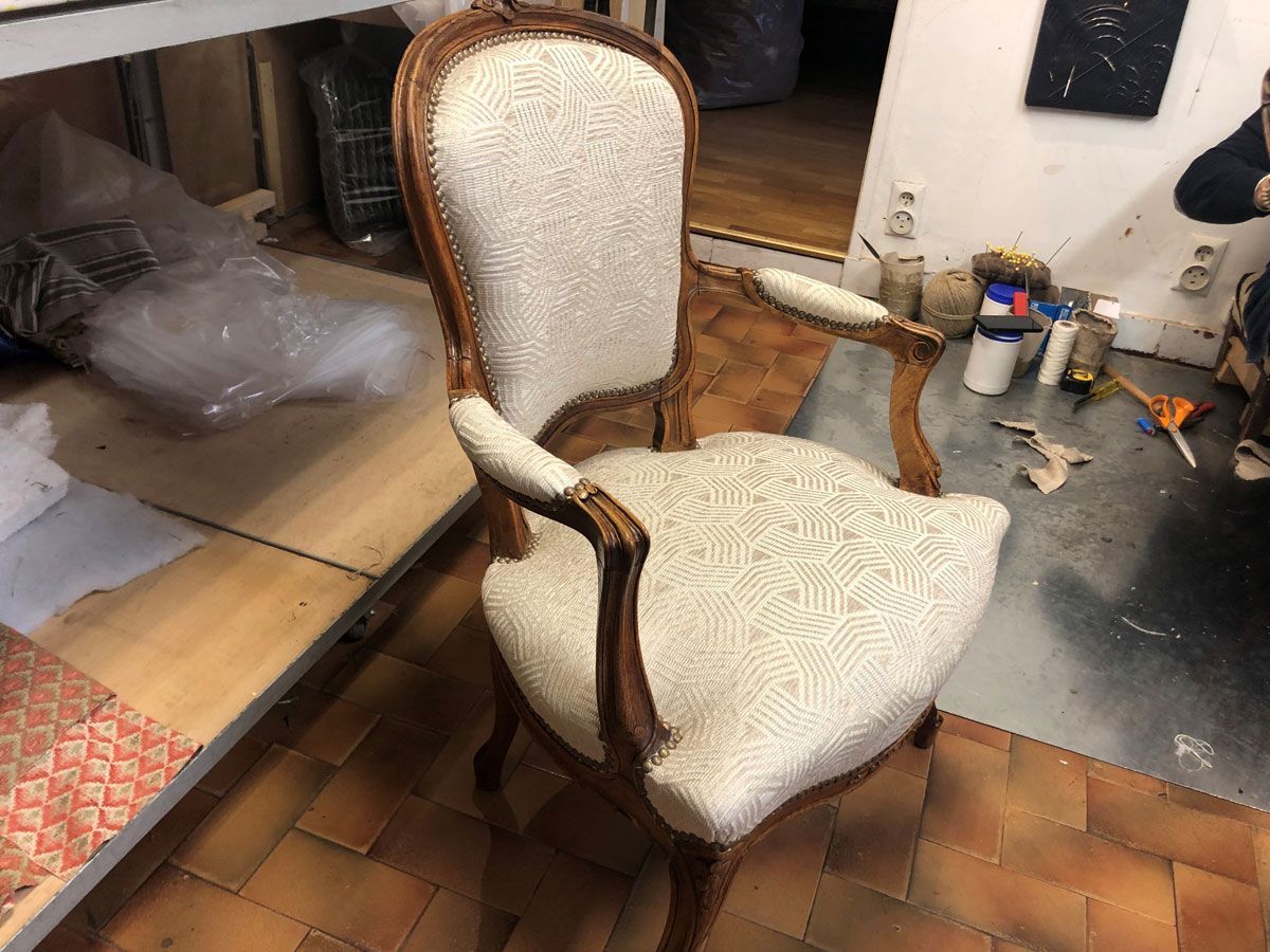 Cabriolet Louis XV après réfection complète