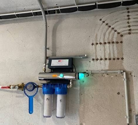 Installation de traitement de l'eau.