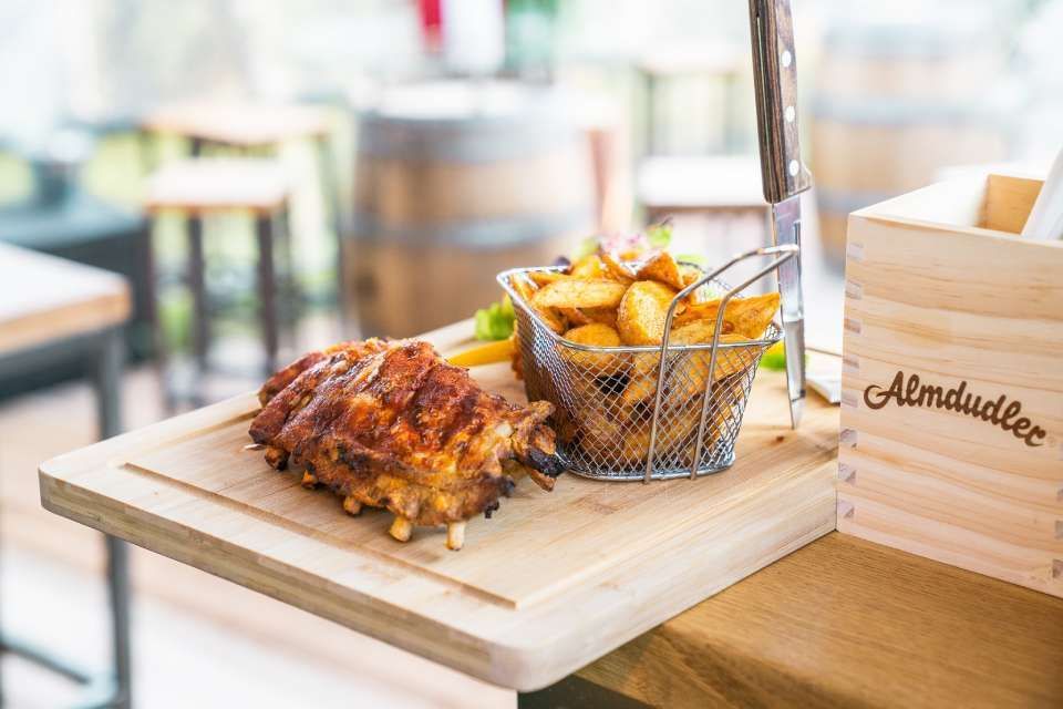 Restaurant Bowling-Center – Marcus Pfeffereder