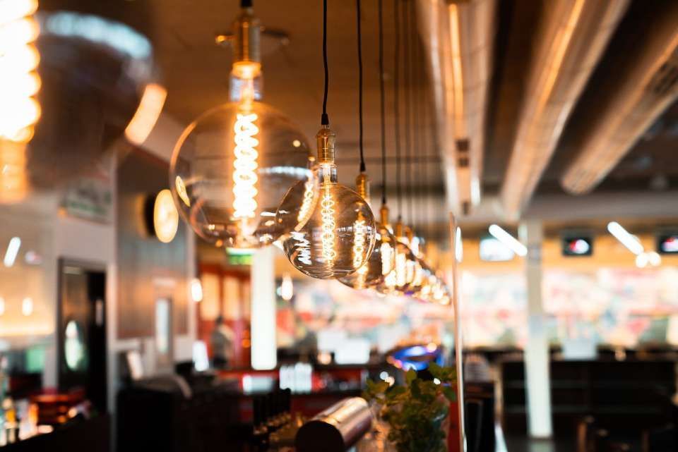 Bowling-Center – Marcus Pfeffereder