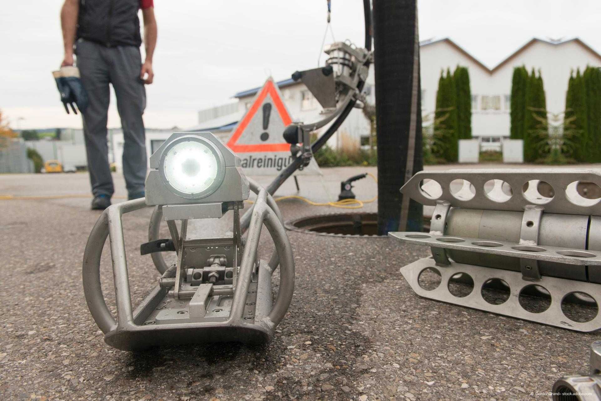 Lampen und Equipment zur Kanalreinigung