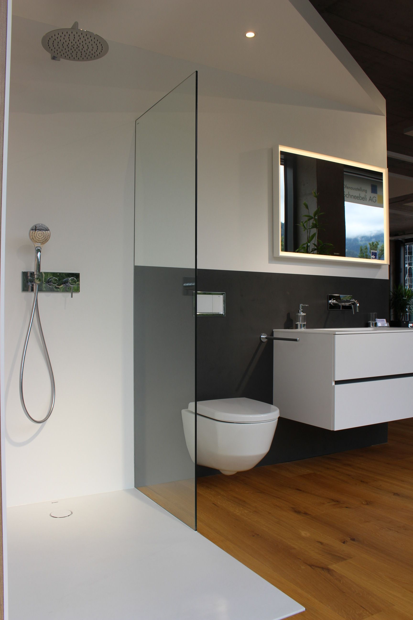 Dusche-Calandapark_Hans Zehnder AG