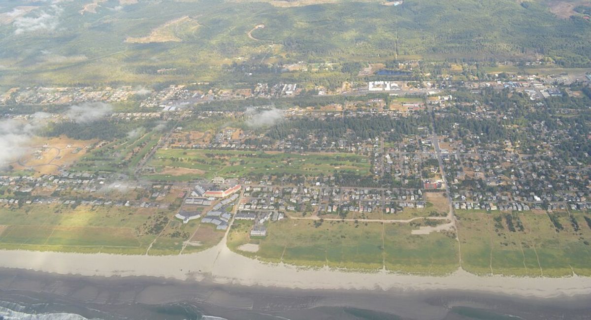 Aerial view of Gearhart, Oregon on a beautiful day