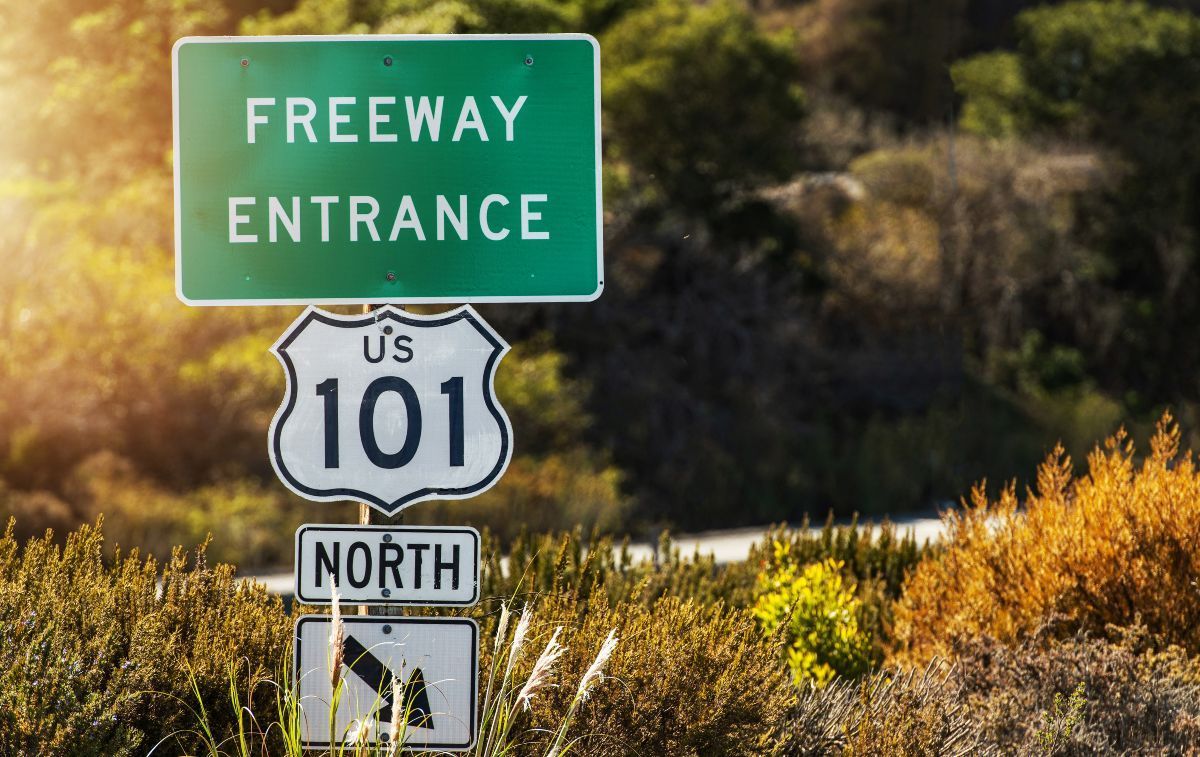 Highway 101 north junction sign toward Gearhart, Oregon