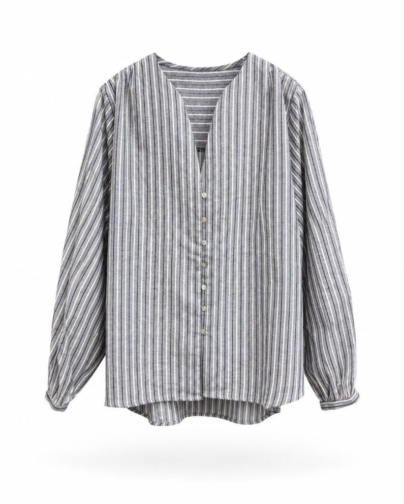 Blusa de manga larga con escote en V a rayas grises y blancas y corte holgado.