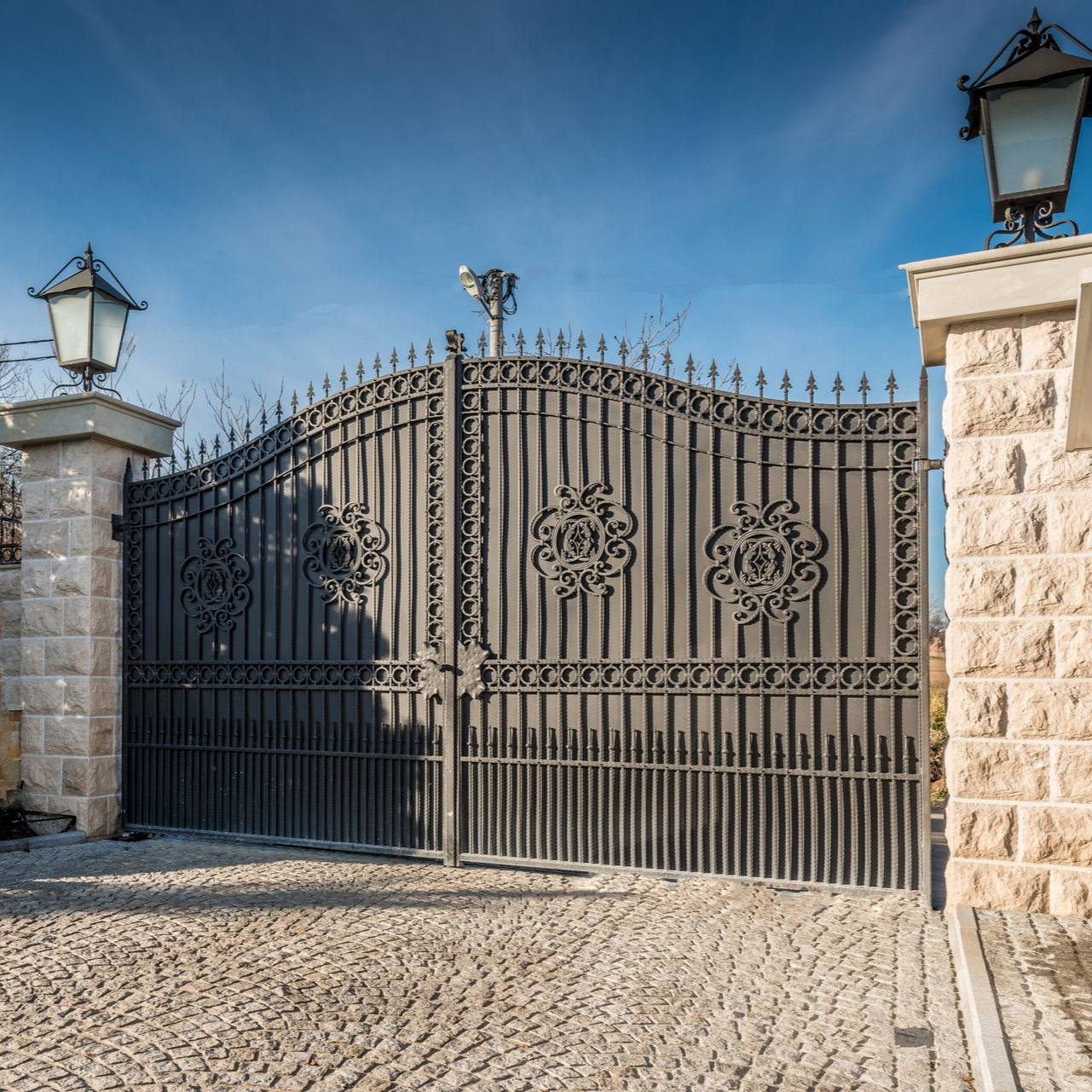 Portail en fer forgé