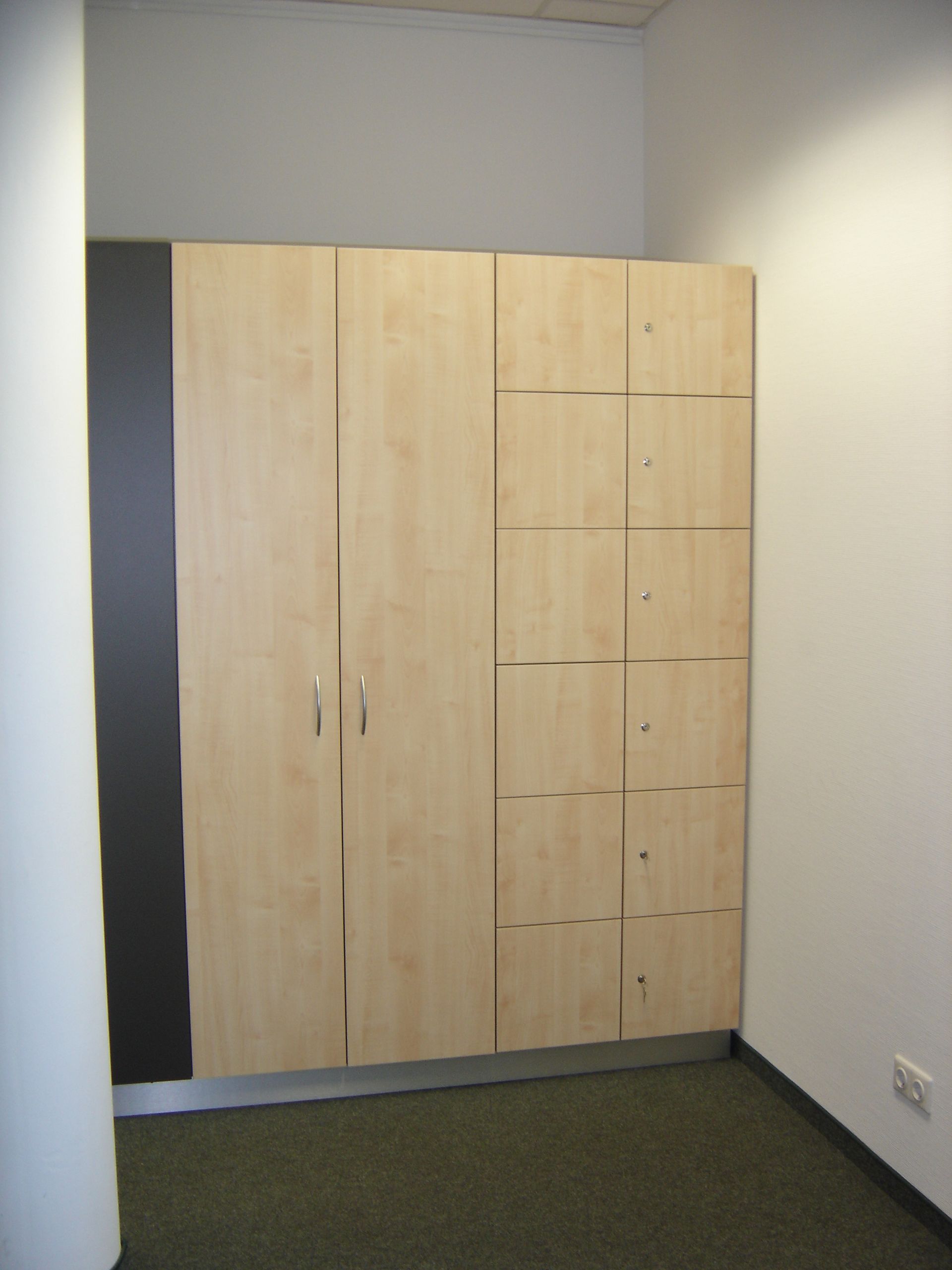 Kschier Ladenbau Innenausbau Möbelbau