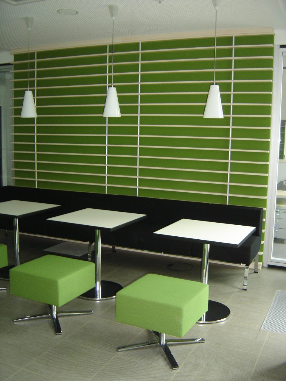 Kschier Ladenbau Innenausbau Möbelbau