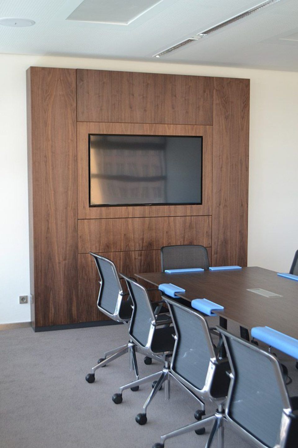 Kschier Ladenbau Innenausbau Möbelbau