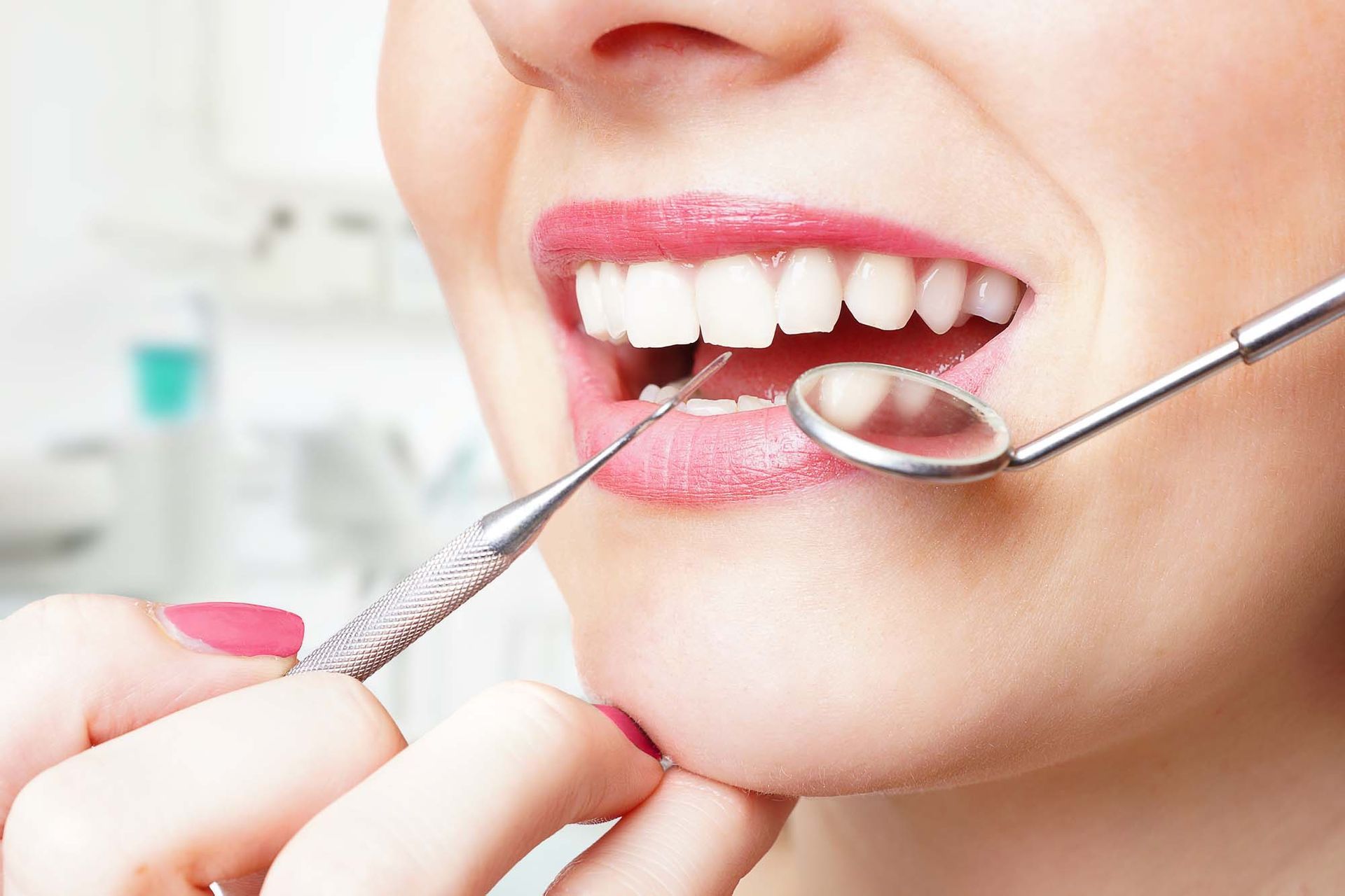 zahnarzt kontrolle - Zahnarztpraxis Dr. med. dent. Svetlana Felk in Winterthur