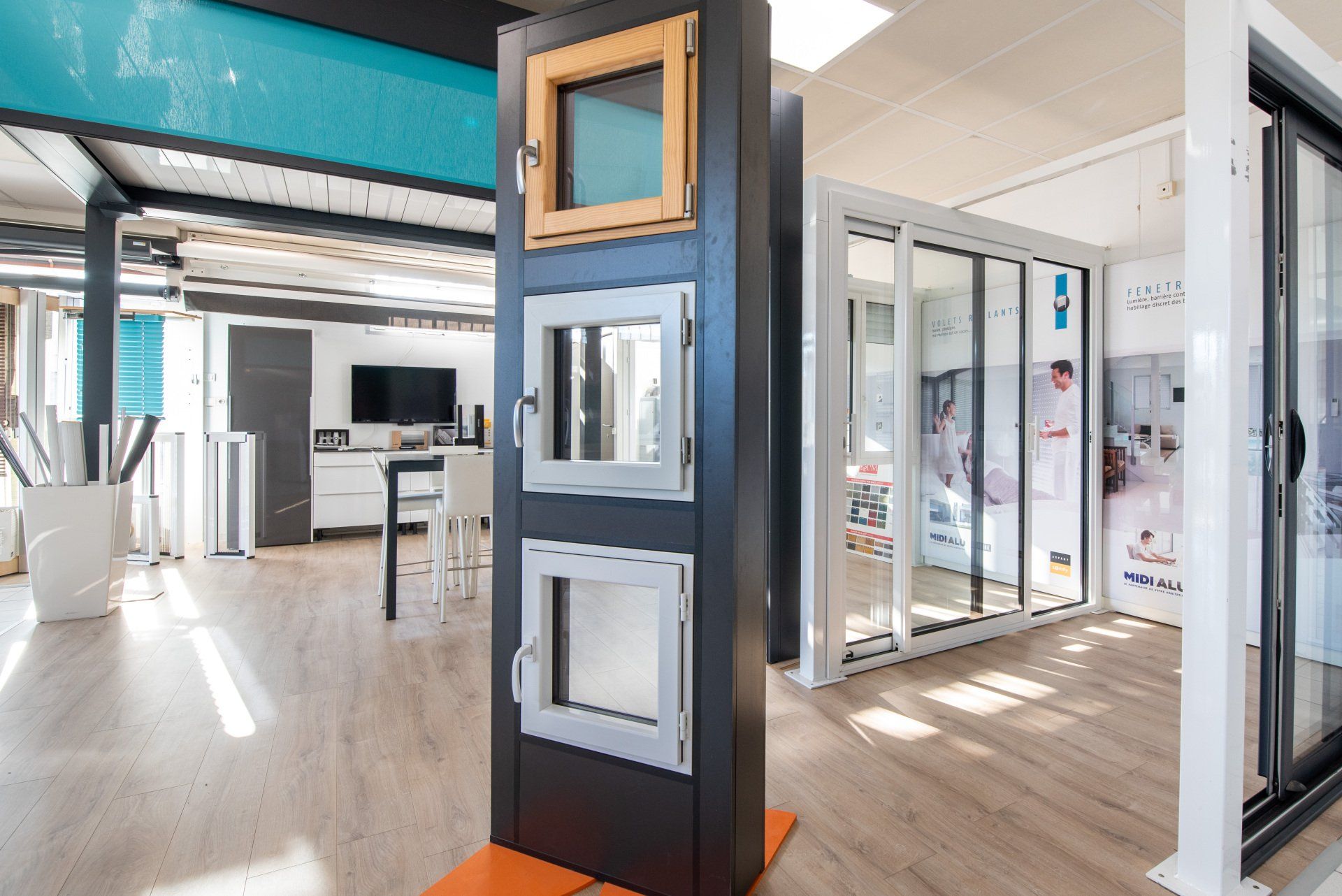 Fenêtres de différentes couleurs