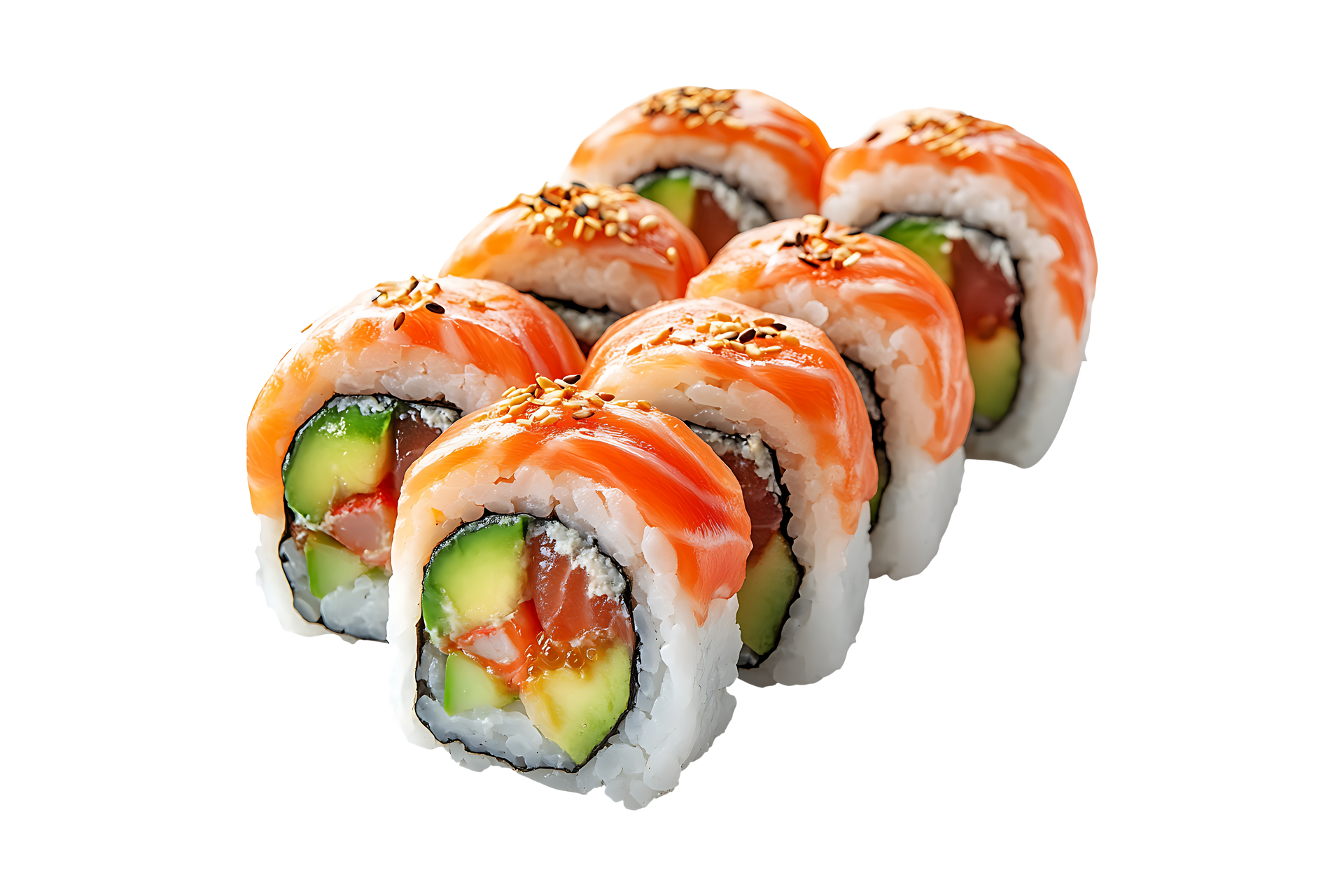 Rouleaux de sushi au saumon, à l'avocat et au thon, garnis de graines de sésame.