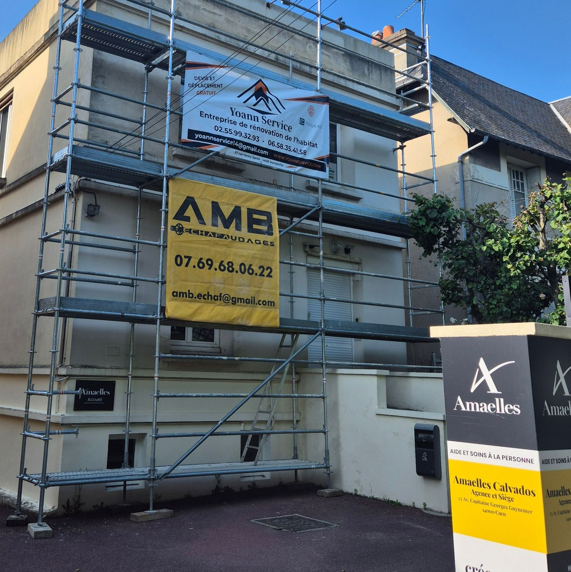 Ravalement de façade avec échafaudage pour l'établissement Amaelles