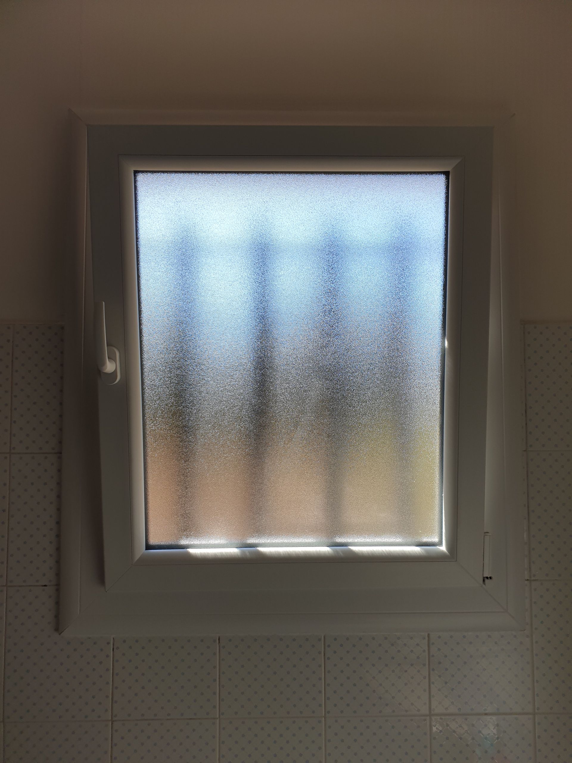 chassis PVC oscillo battant