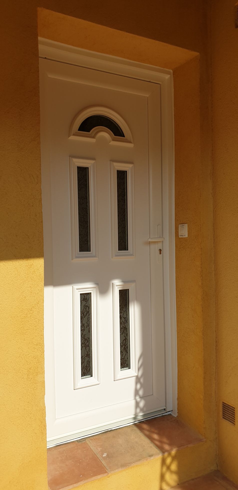 Porte d'entrer PVC