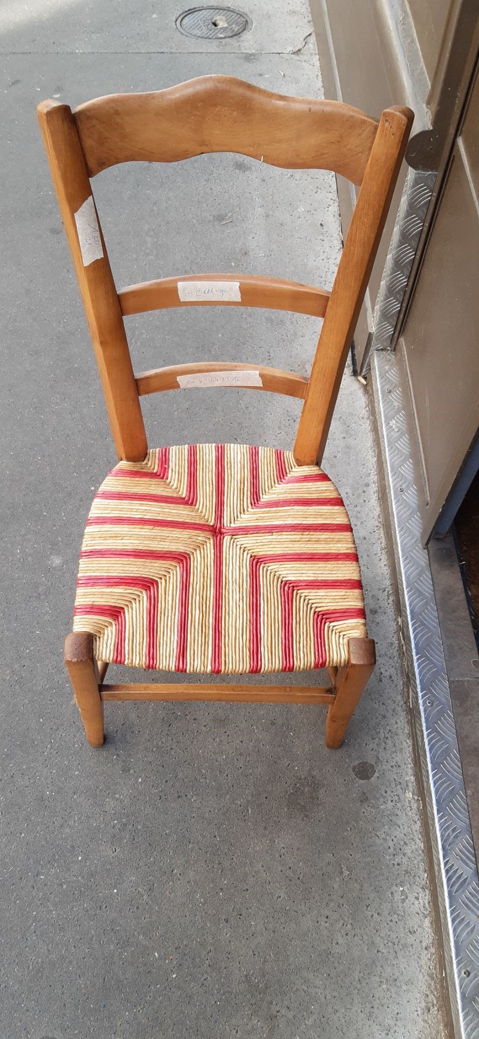 Cannage chaise rouge et bois