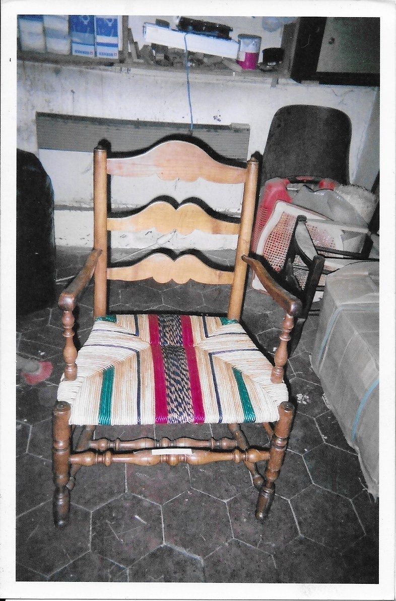 Chaise paillée couleur