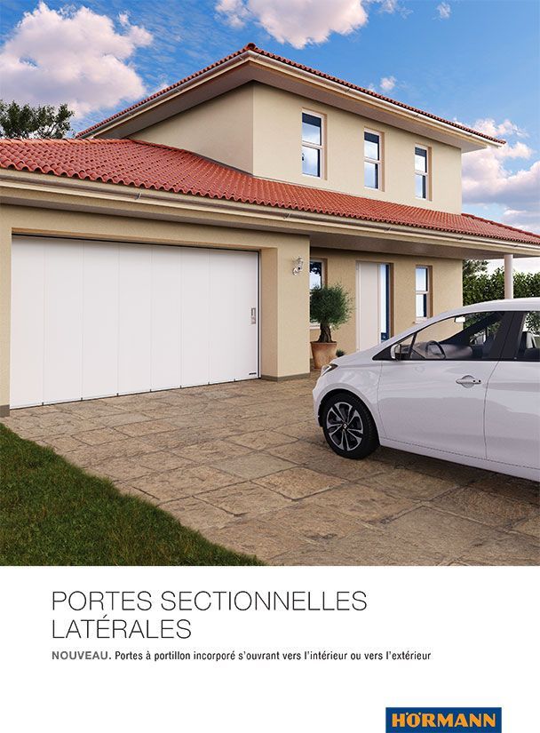 Maison avec porte de garage blanche