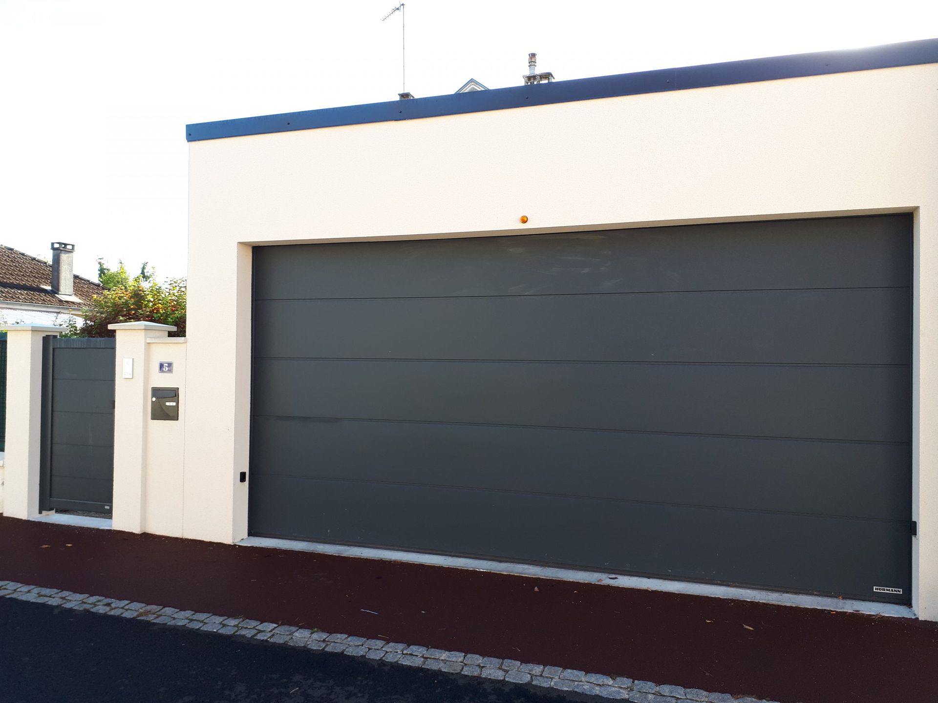 Portes de garage sectionnelle plafond 10